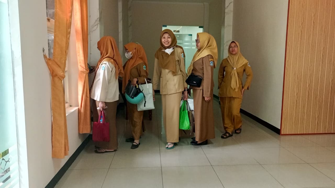 Foto: TEGAKKAN DISIPLIN DAN AKUNTABILITAS, ASN KONSISTEN LAKUKAN PENGISIAN ABSENSI DENGAN TERTIB