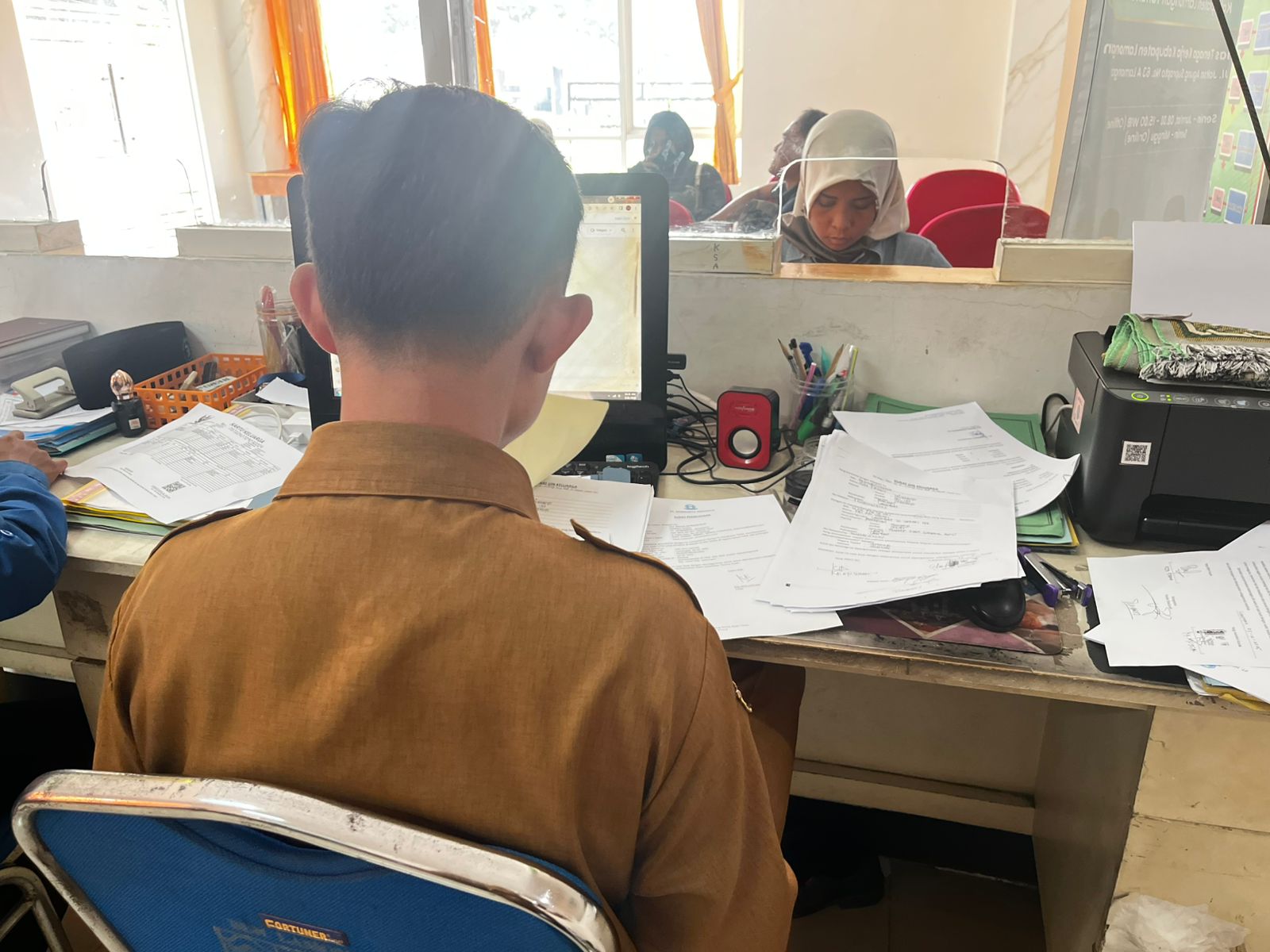 Foto: PERKUAT PENEMPATAN PROSEDURAL, DISNAKER LAMONGAN FASILITASI REKOM ID CPMI KE SINGAPURA