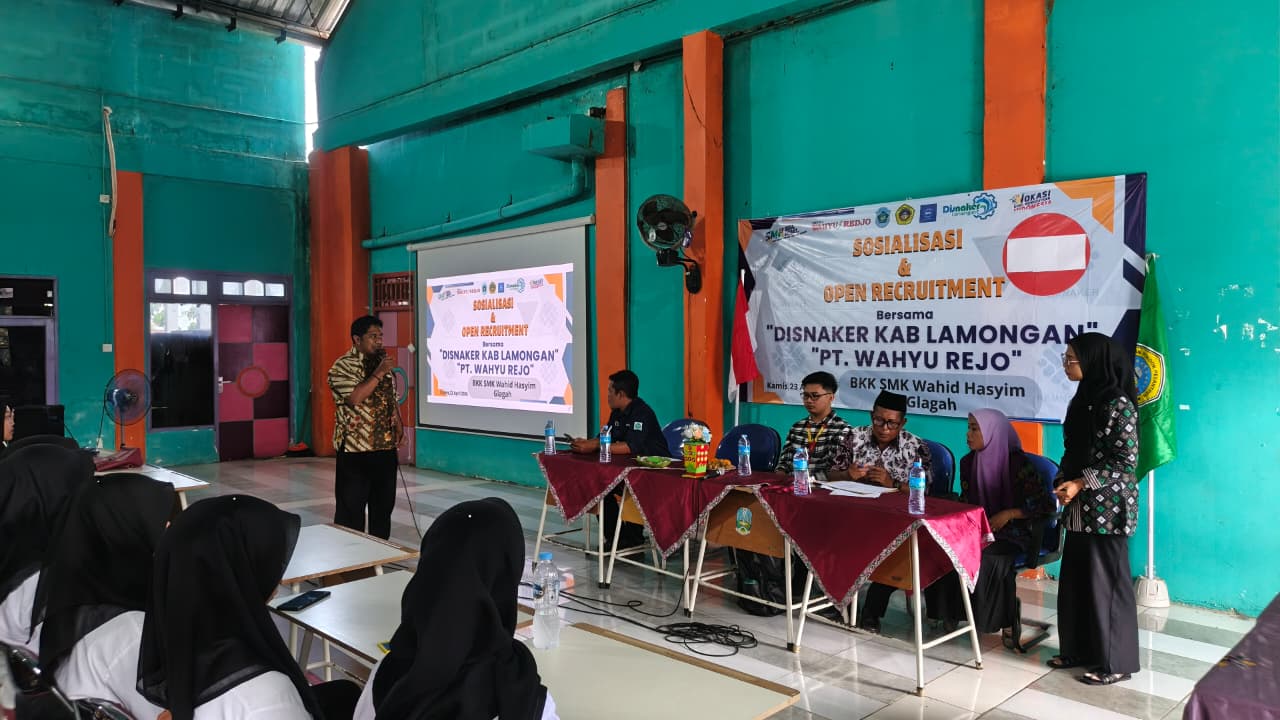 Foto: SINERGI DISNAKER BERSAMA STAKEHOLDER DALAM MENDUKUNG PENINGKATAN KESEMPATAN KERJA BAGI LULUSAN SMK