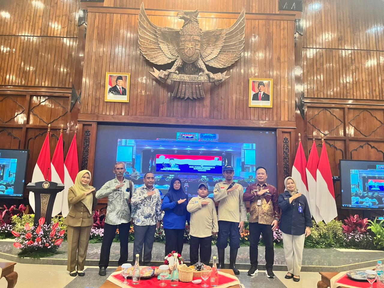 Foto: PELEPASAN PEMBERANGKATAN CALON TRANSMIGRAN PROVINSI JAWA TIMUR TAHUN 2025