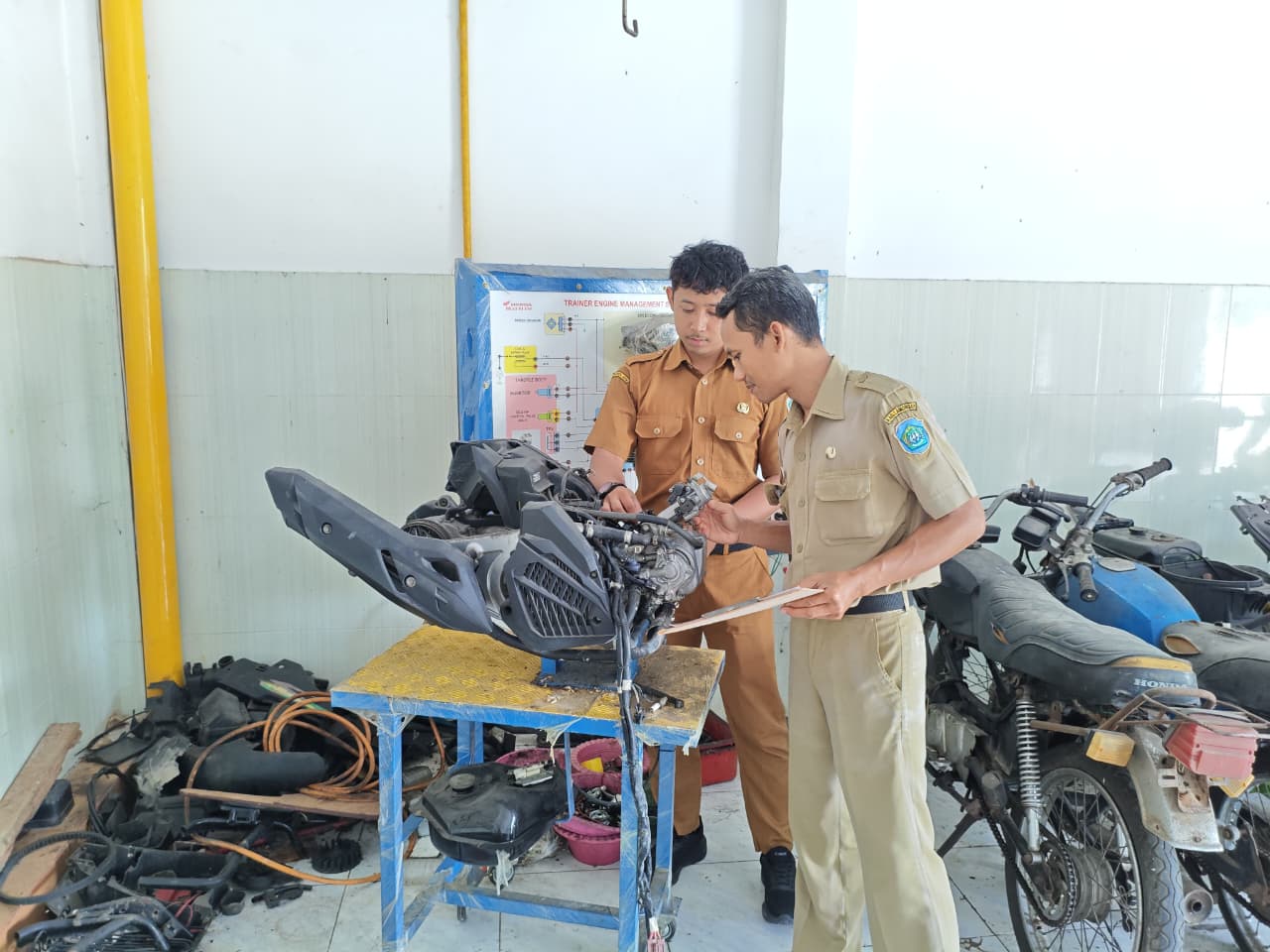 Foto: BUKA PELUANG KERJA DAN WIRAUSAHA, INILAH PENJELASAN LENGKAP PELATIHAN OTOMOTIF DI BLK DISNAKER LAMONGAN