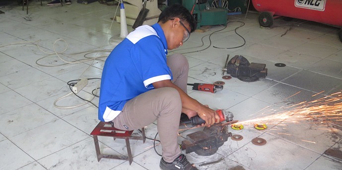 Foto: KONTRIBUSI PROGRAM PELATIHAN BERBASIS KOMPETENSI TERHADAP KUALITAS SDM INDUSTRI