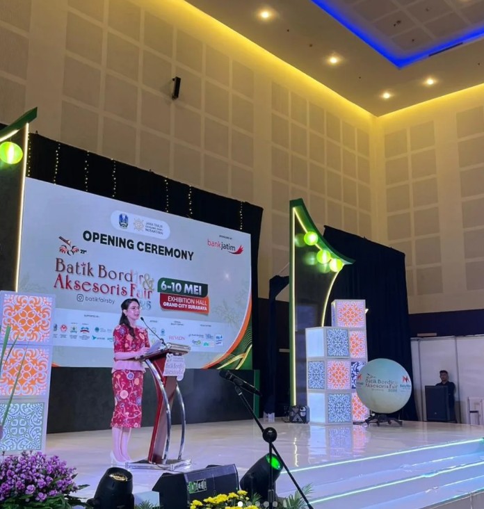 Foto: Dekranasda Kabupaten Lamongan turut hadir dalam pembukaan 21st Batik Bordir & Aksesoris Fair 2026, Rabu (6/5) di Grand City Surabaya.