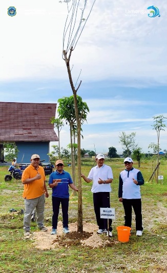Foto: Pemkab Lamongan Lestarikan Tanaman Endemik Pada Peringatan HCPSN 2025