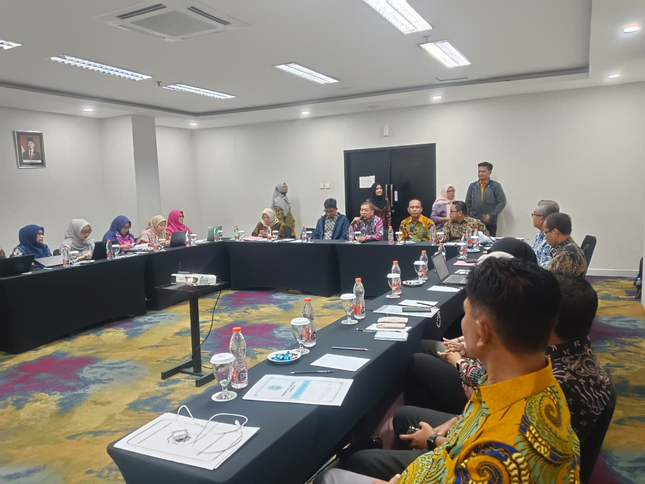 Foto: Dinas Peternakan dan Kesehatan Hewan Bersama Bapenda dan Bagian Hukum Koordinasi dengan Kemendagri Bahas Perda Retribusi Daerah