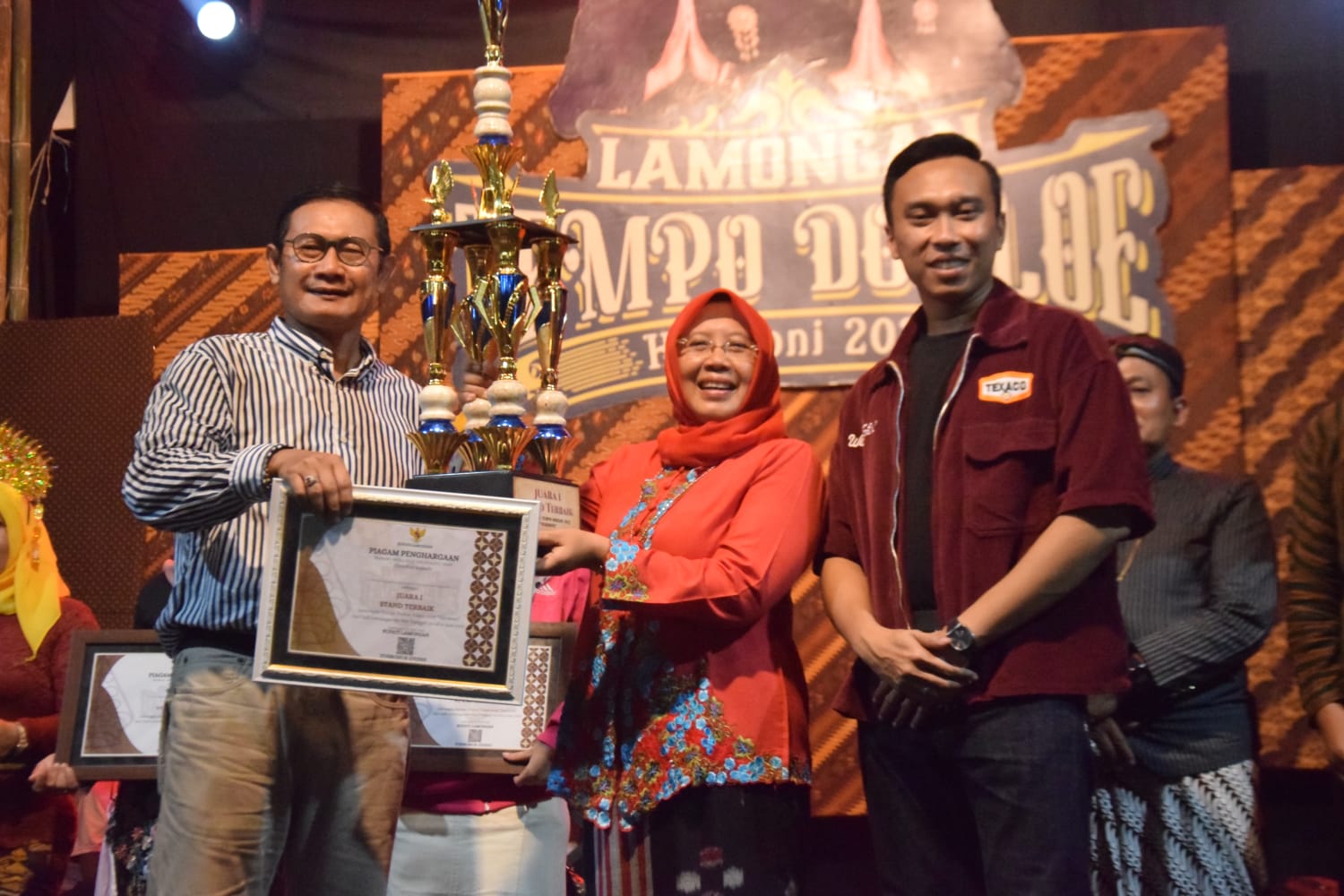 Disnakeswan Lamongan Raih Juara 1 Stand Terbaik pada Gelaran Lamongan Tempo Doeloe 2025