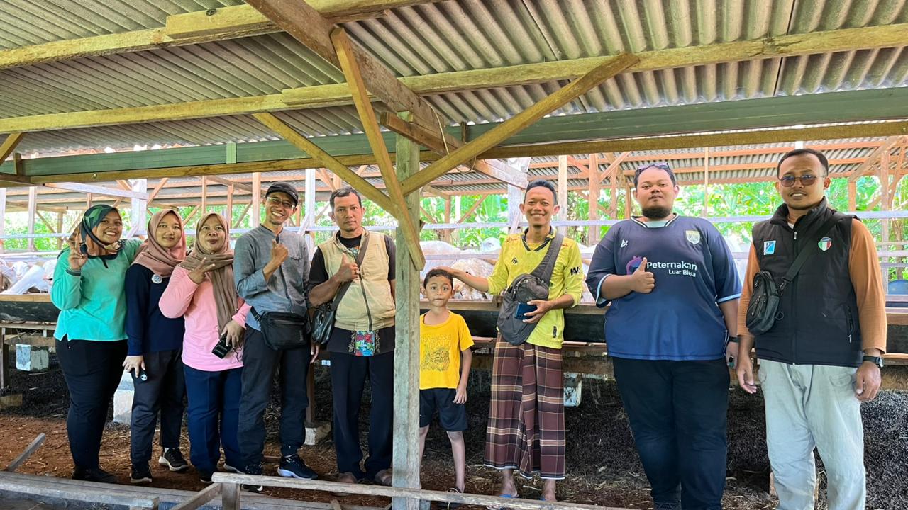 Foto: DPKH Lamongan Intensifkan Monitoring Lalu Lintas Hewan dan Vaksinasi PMK Jelang Idul Kurban 2026