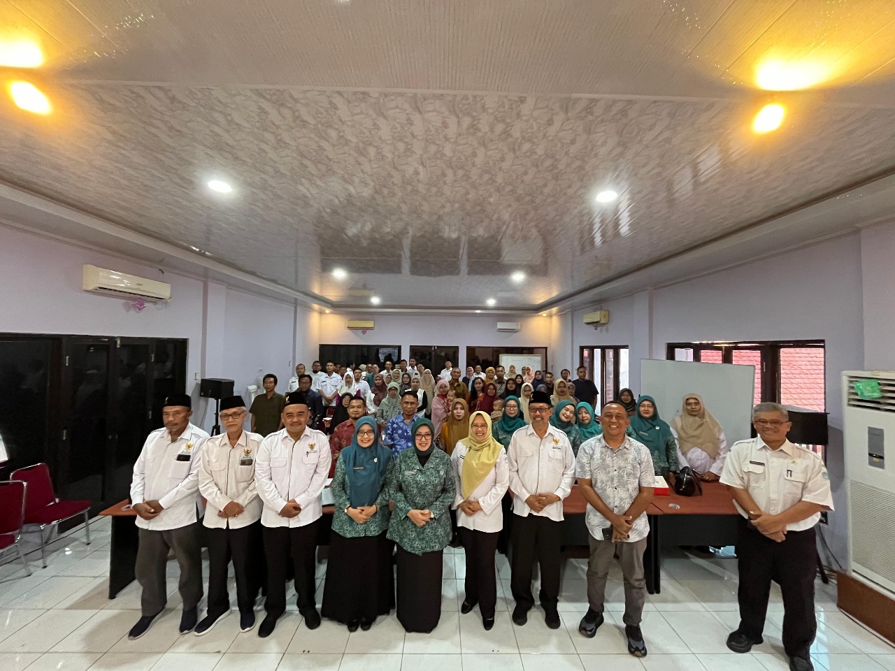Foto: Rapat Sosialisasi dan Pembinaan Peternak Ayam Petelur Tahun 2025