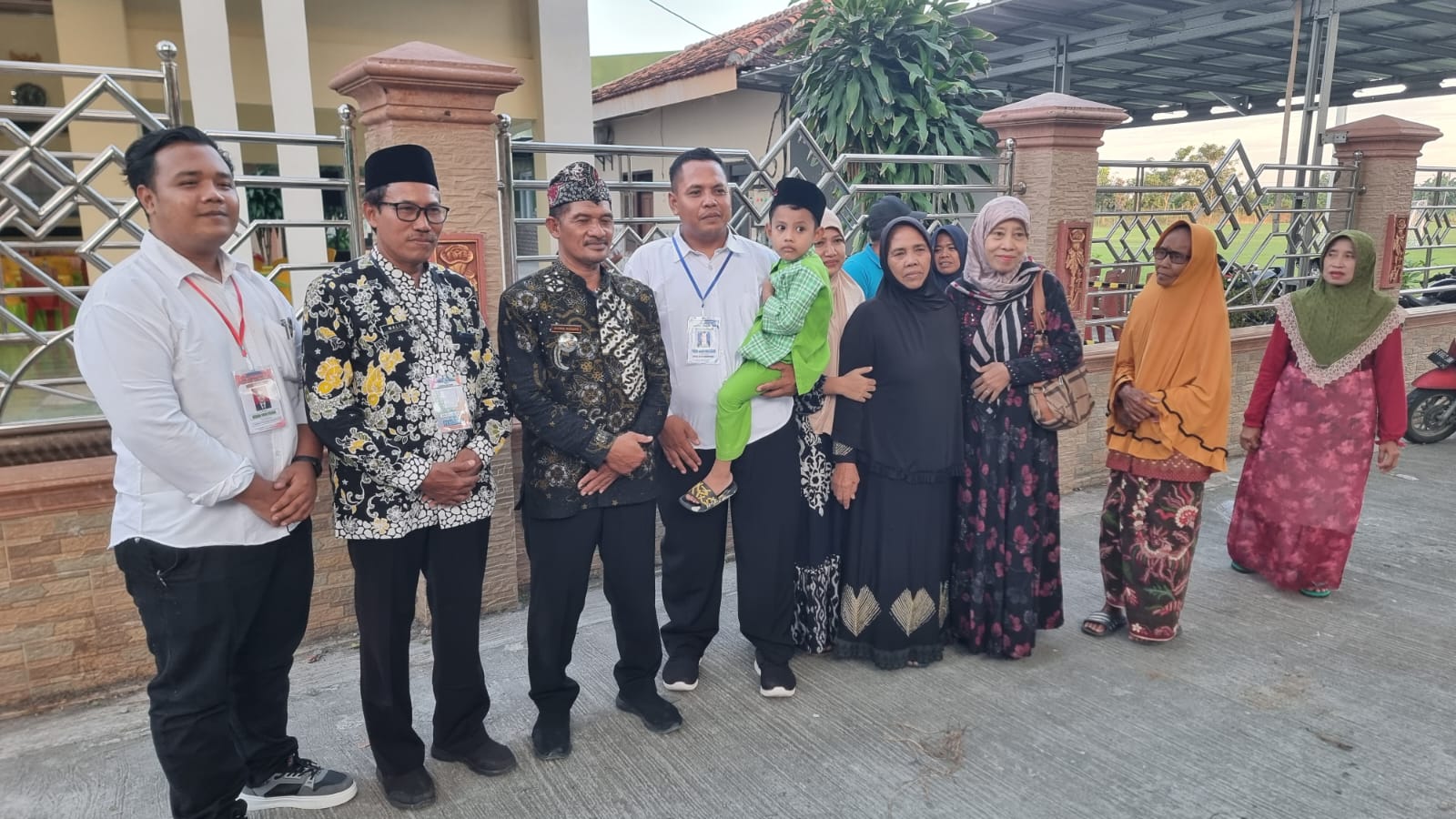 Foto: Proses Penghitungan Hasil Ujian Calon Perangkat Desa Kuluran