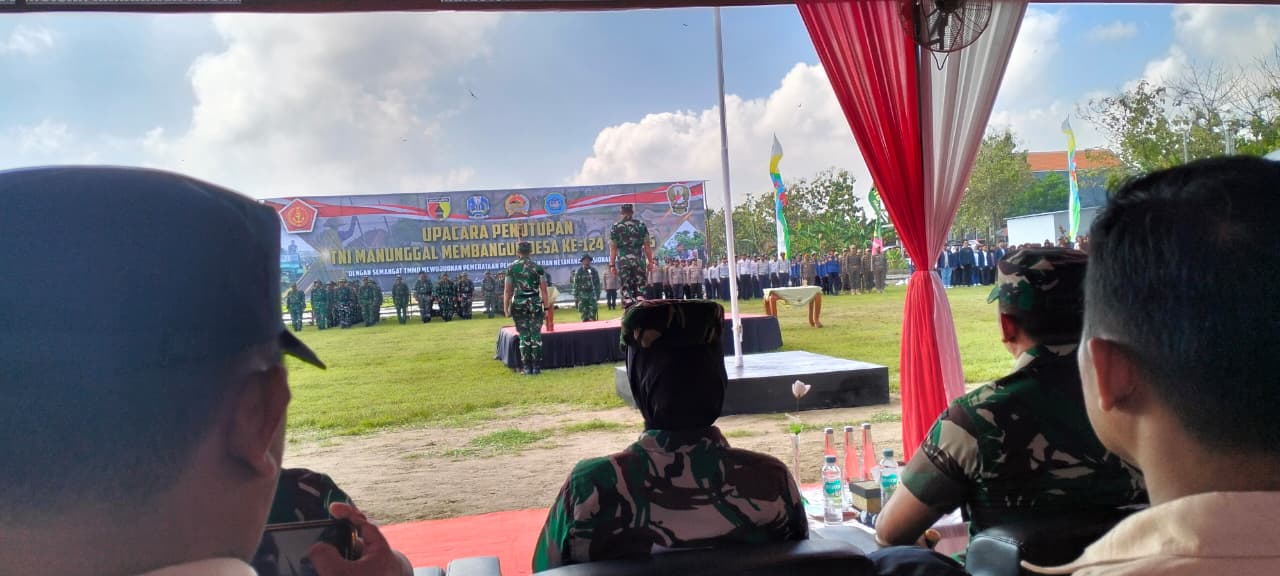 Penutupan TNI Manunggal Membangun Desa (TMMD)