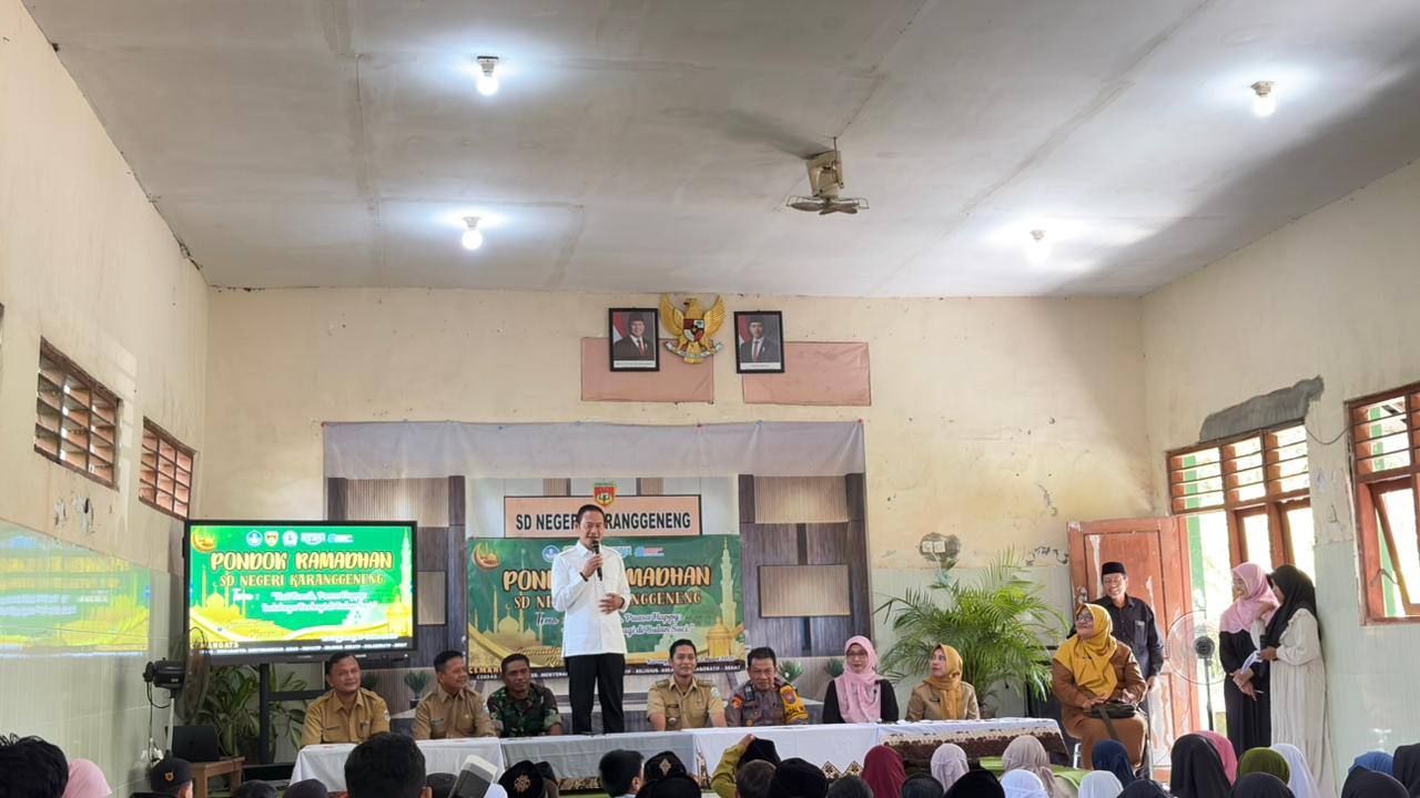 Foto: Kunjungan Kerja Bapak Bupati Lamongan beserta Jajaran di SDN Karanggeneng
