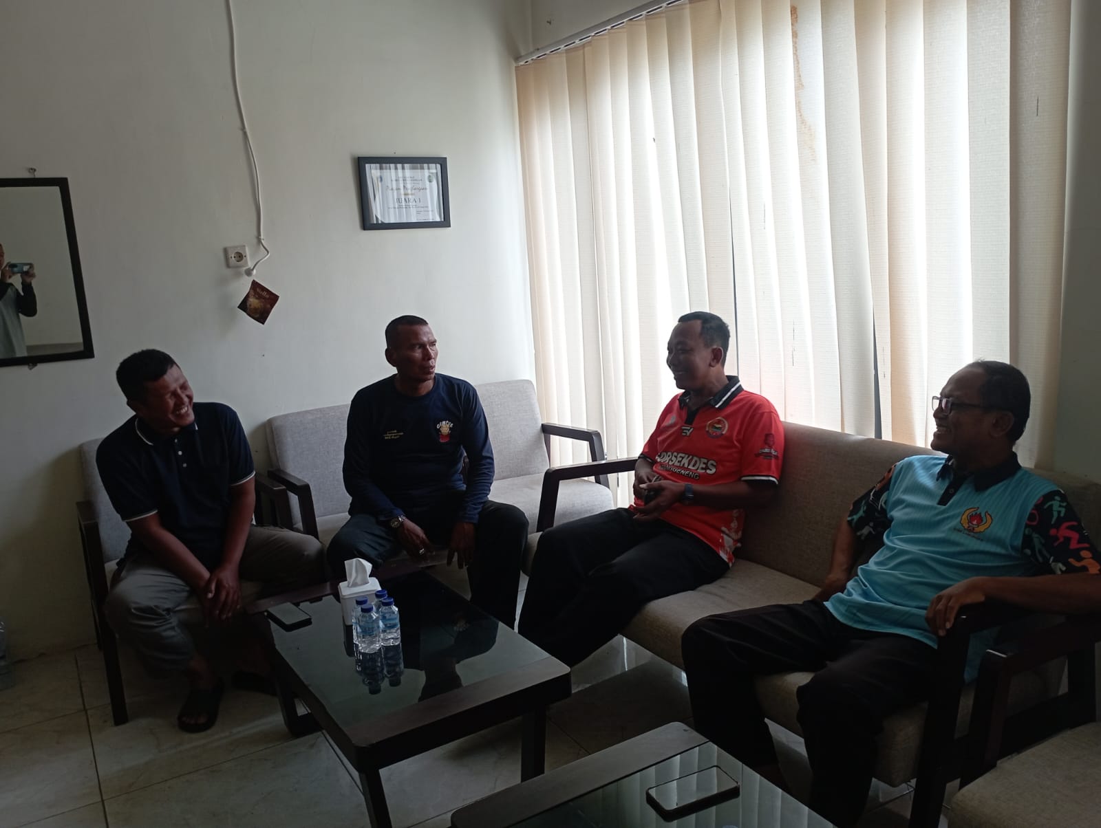 Foto: Koordinasi dan Mediasi Bersama Perangkat Desa Karangwungu