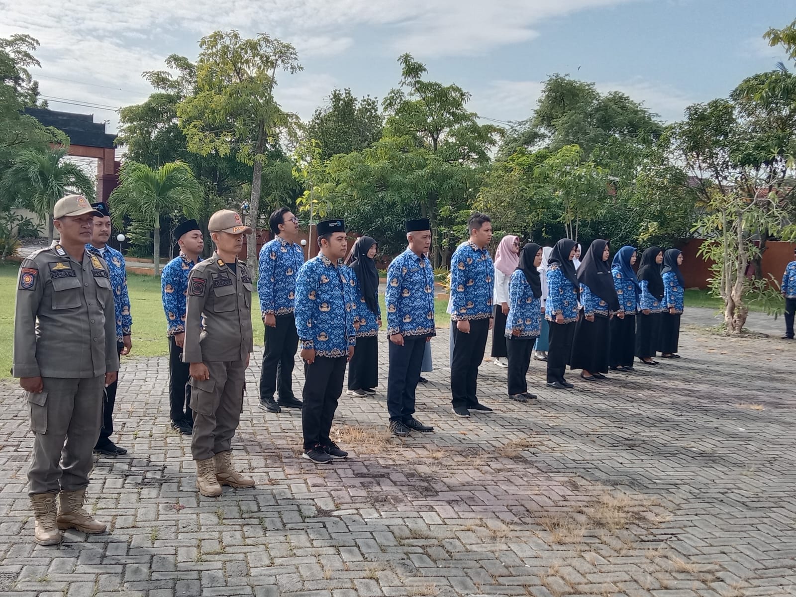 Foto: Apel Rutin Hari Senin Kecamatan Karanggeneng, 19 Januari 2026 Berlangsung Tertib