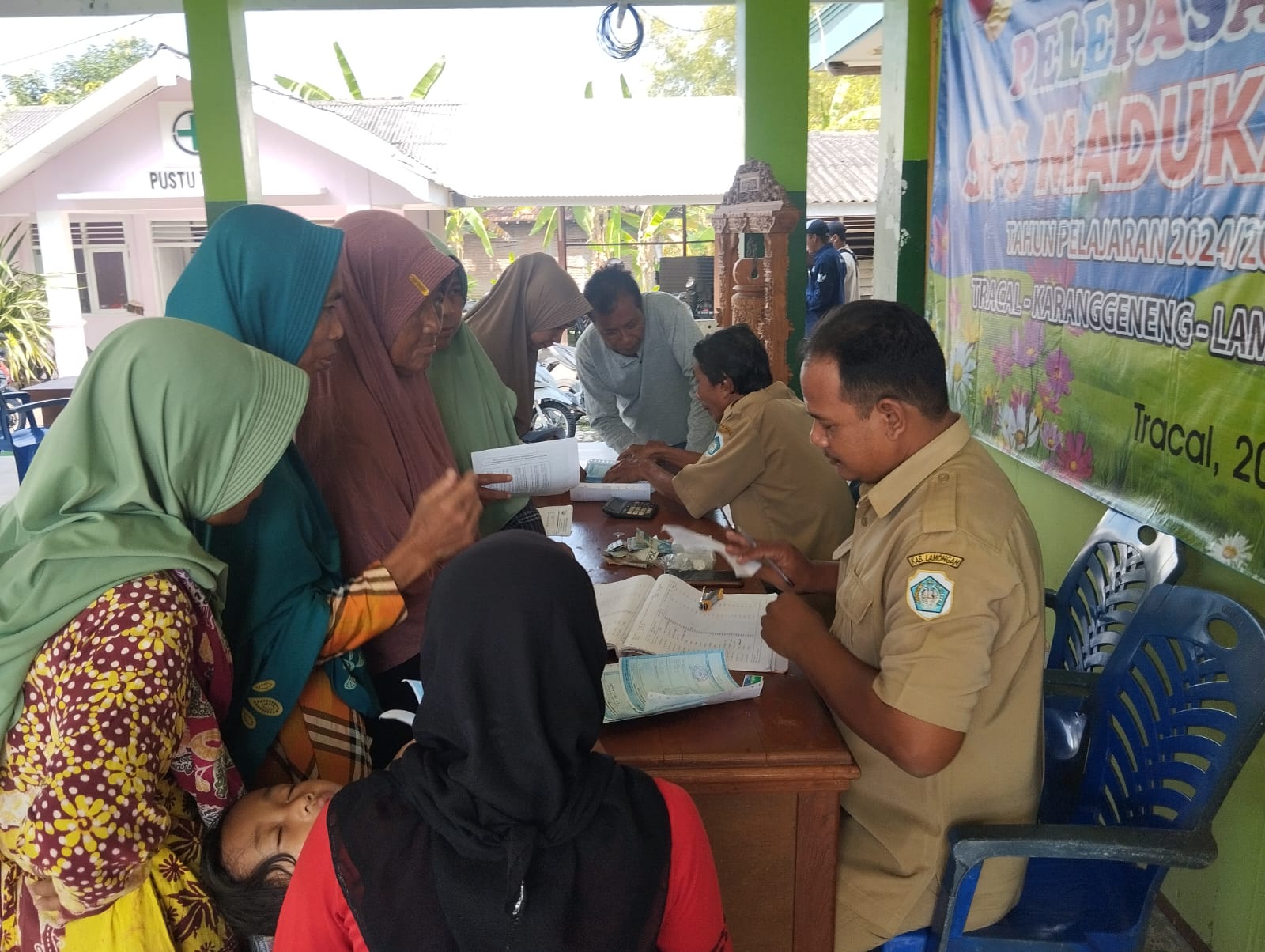 Kunjungan serta silaturahmi di Desa Tracal