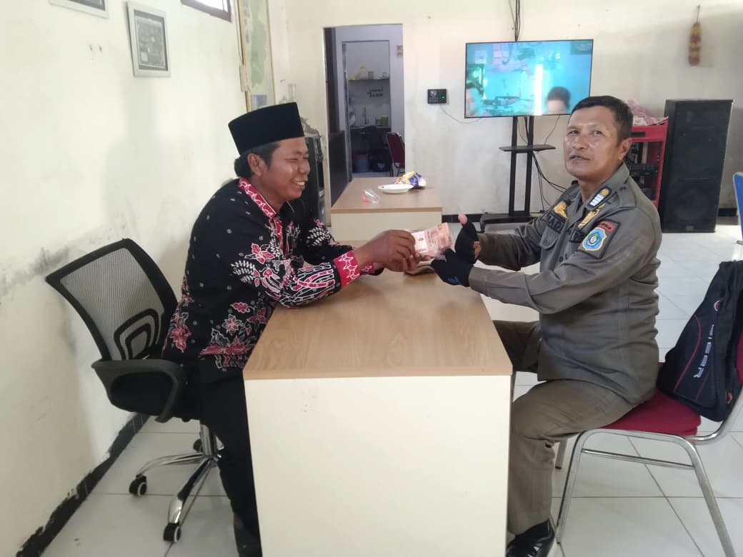 Foto: Koordinasi Tambahan PBB Desa Karangrejo Bersama Staf Kecamatan Karanggeneng
