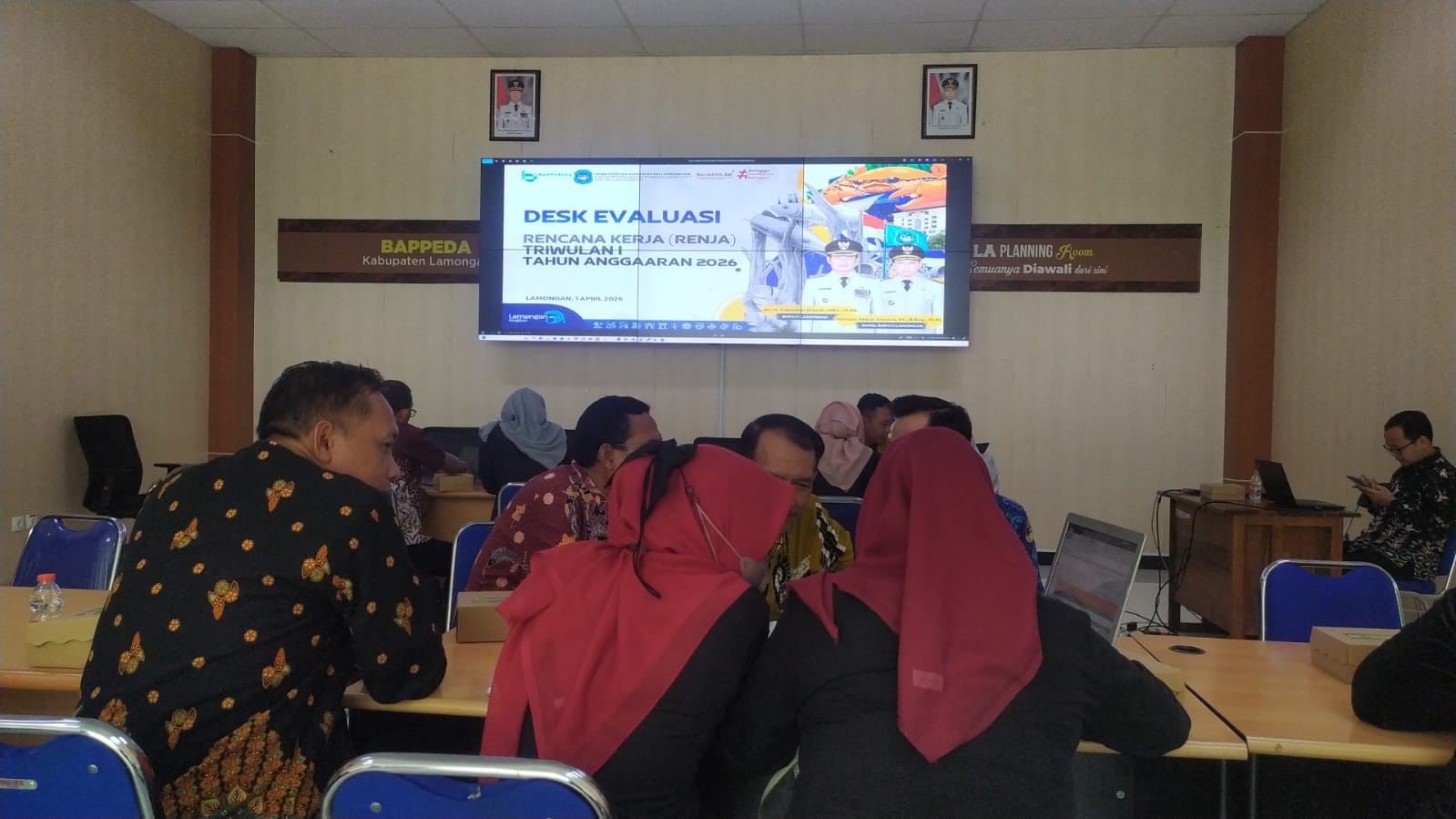 Foto: Kecamatan Karanggeneng Hadiri Desk Evaluasi Renja Triwulan I untuk Tingkatkan Kinerja Program