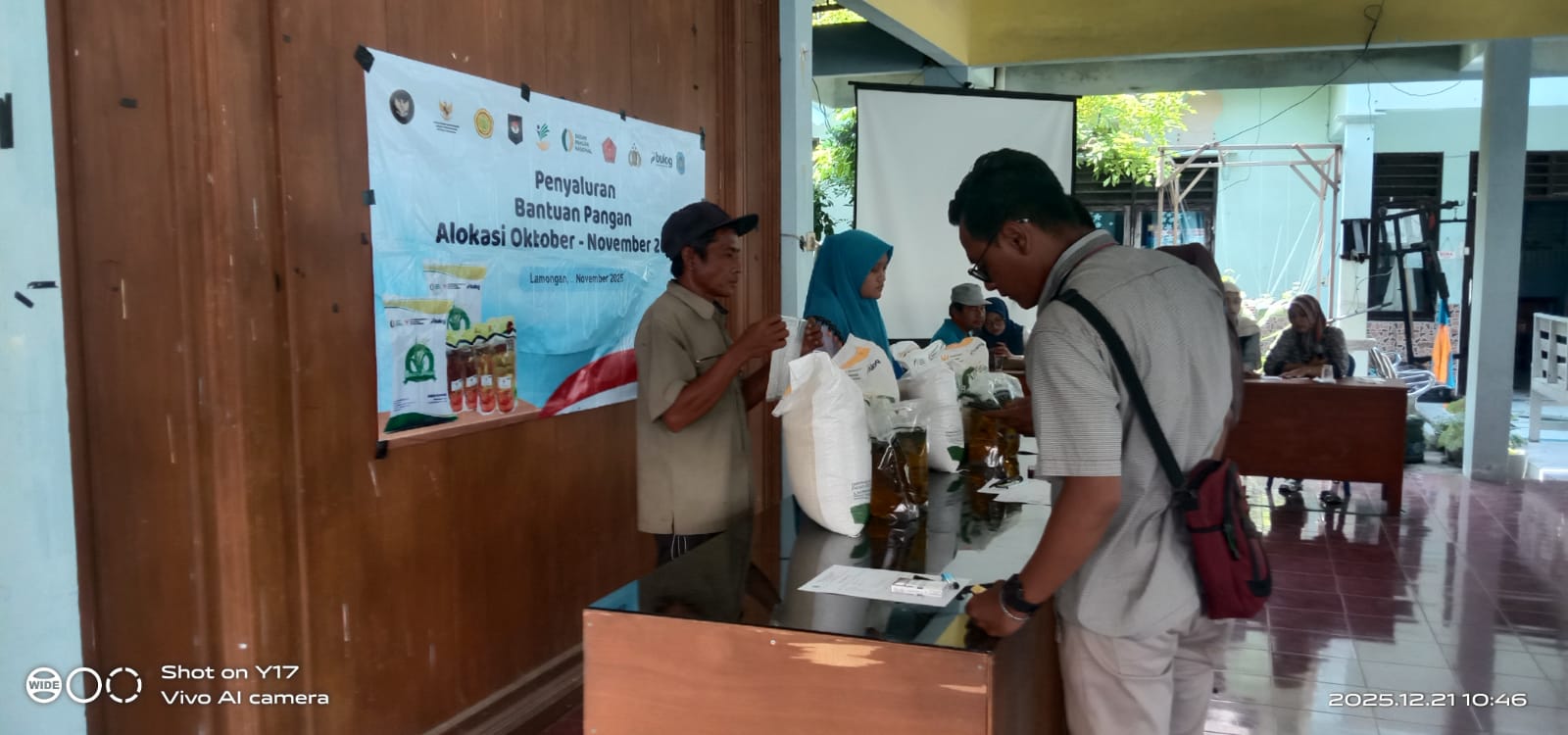 Foto: Monitor penyaluran bantuan pangan alokasi Oktober - November 2025 di Desa Sumberwudi kecamatan Karanggeneng
