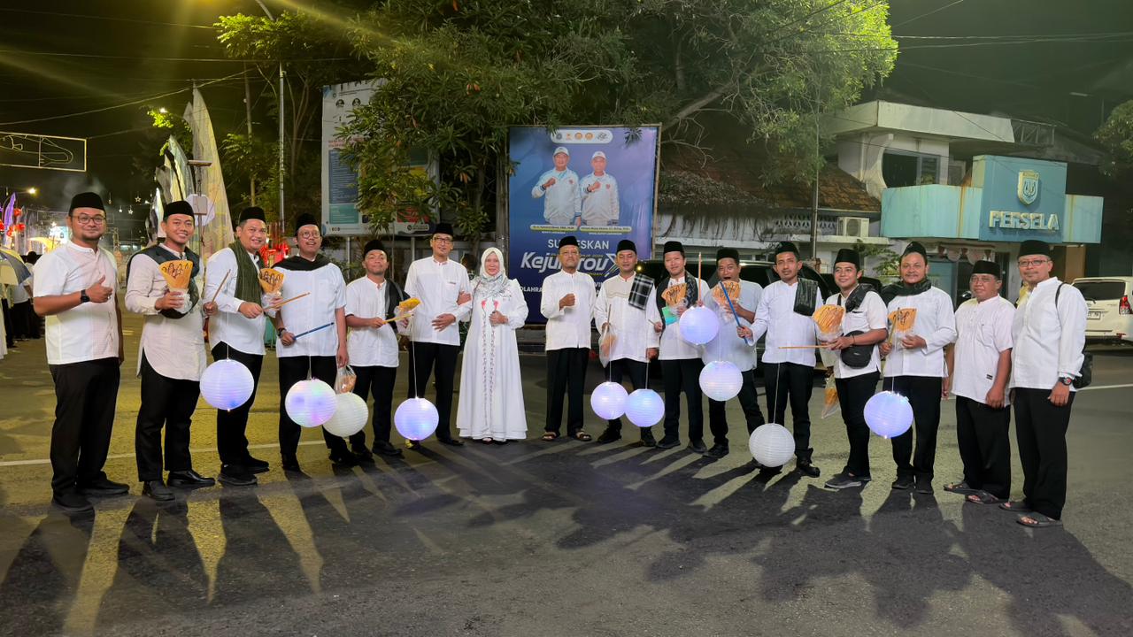 Foto: Kecamatan Karanggeneng Meriahkan Pawai Lampion Hari Jadi Lamongan ke-457 dan Peringatan Tahun Baru Islam