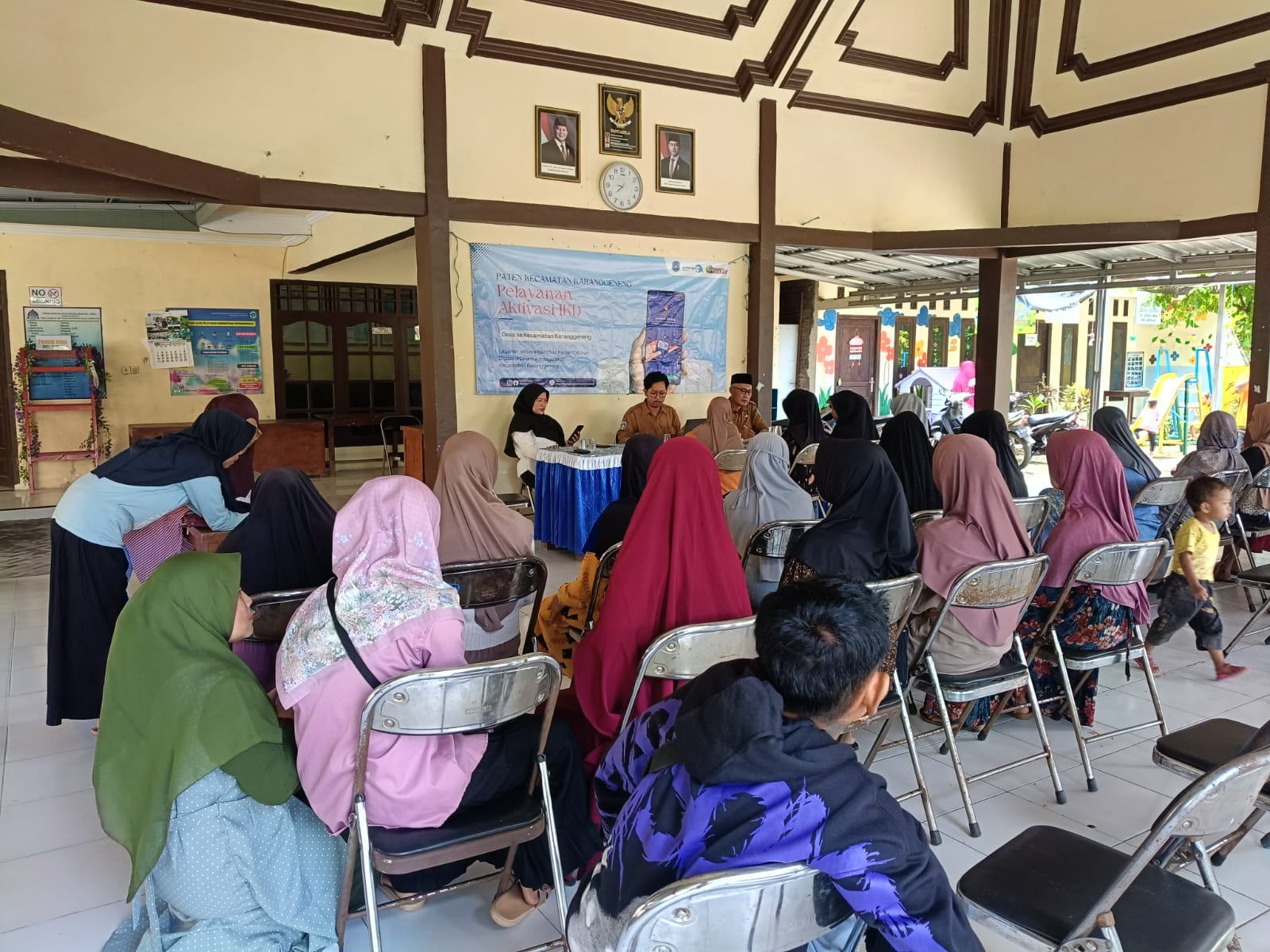 Foto: Aktivasi Identitas Kependudukan Digital (IKD) di Desa Jagran