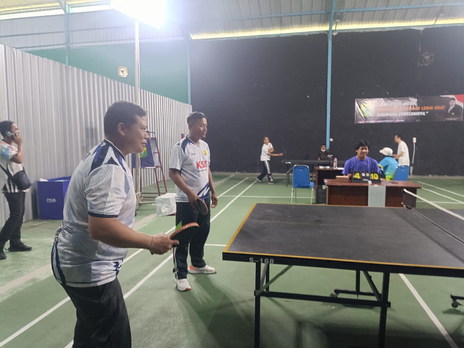 Foto: Perwakilan dari Kecamatan Karanggeneng mengikuti Lomba Korpri Tenis Meja