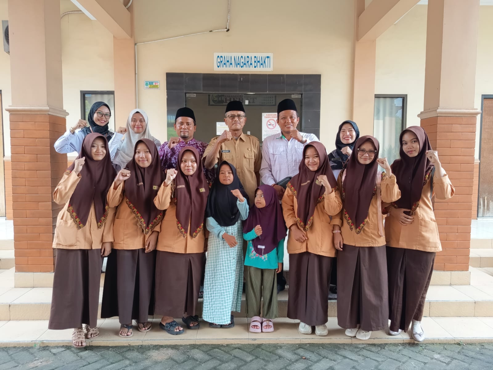 Official dan Kontingen MTQ Kecamatan Karanggeneng 2026 Silaturahmi di Kantor Kecamatan