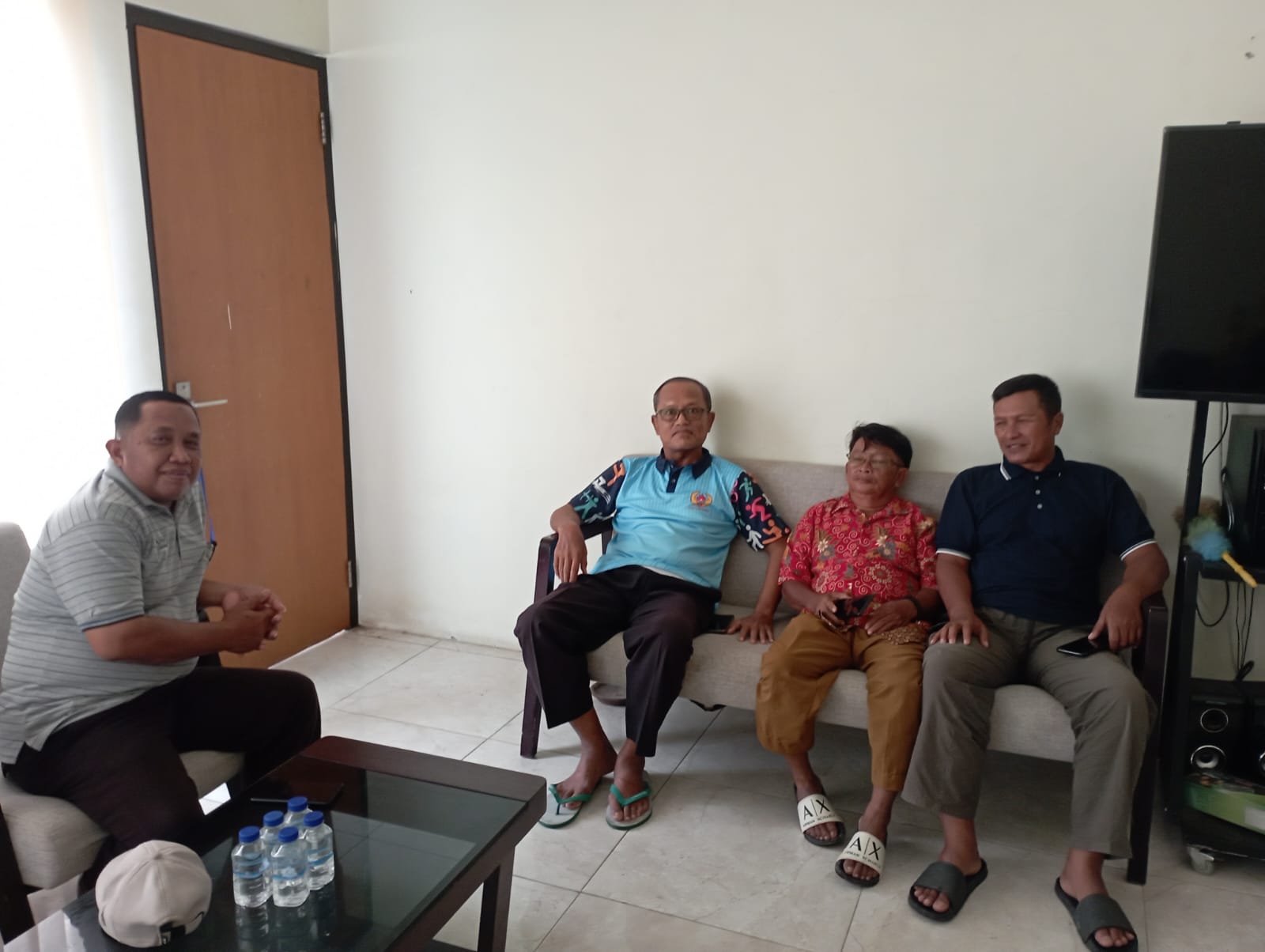 Foto: Koordinasi dan Mediasi Bersama Perangkat Desa Kendalkemlagi