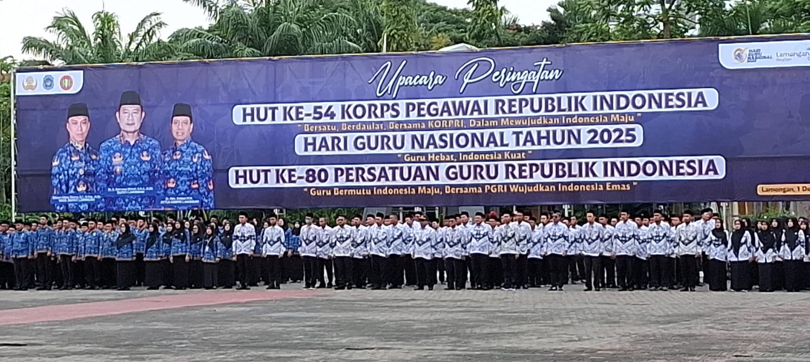 Foto: Upacara Peringatan dalam rangka HUT ke-54 Korps Pegawai Republik Indonesia (KORPRI), Hari Guru Nasional Tahun 2025, serta HUT ke-80 Persatuan Guru Republik Indonesia (PGRI)