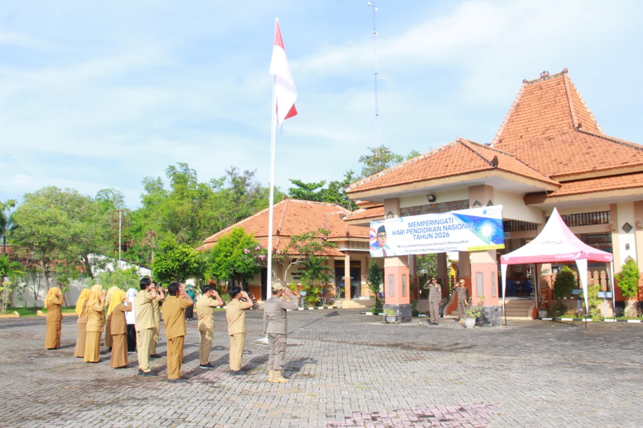 Foto: Apel Rutin Senin Pagi Kecamatan Karanggeneng Tingkatkan Disiplin dan Semangat Kerja