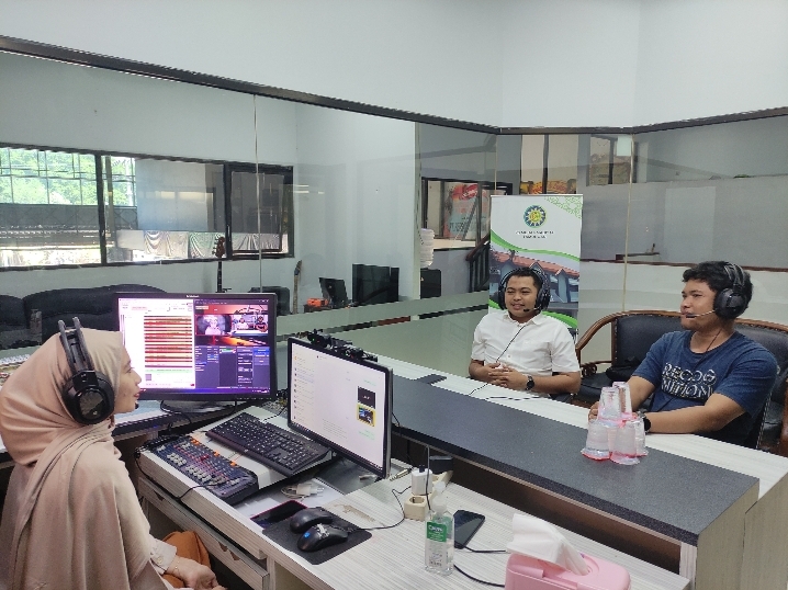 Siap Gelar Capacity Building, Karang Taruna Lamongan Hadiri Podcast Bareng Prameswara FM