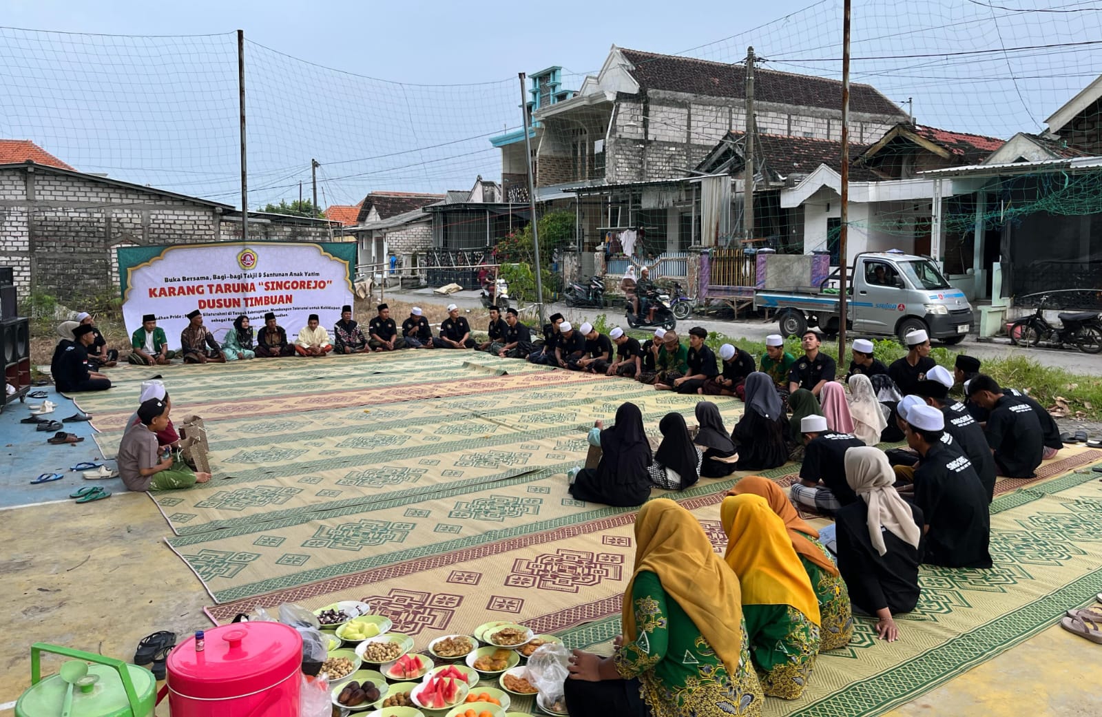 Solidaritas Tanpa Batas, Karang Taruna Singorejo Dusun Timbuan Desa Tambakmenjangan Gelar Buka Bersama dan Santunan Anak Yatim