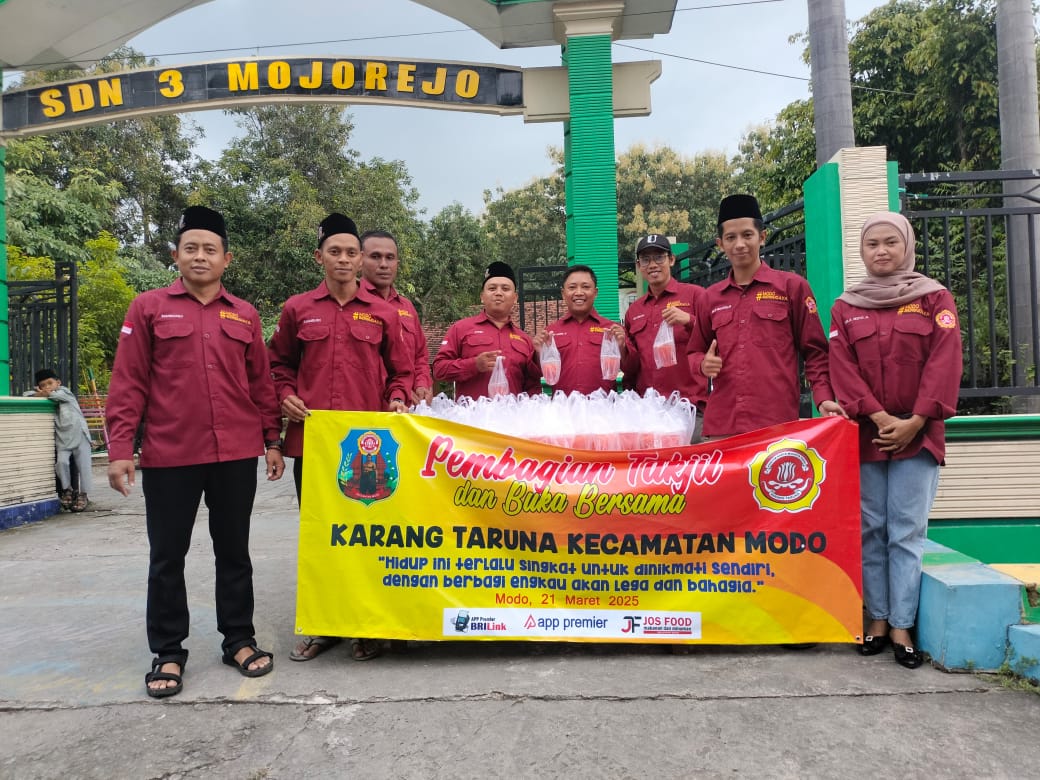 Karang Taruna Modo Tebar Kebaikan Ramadan, Bagikan Takjil dan Gelar Buka Bersama