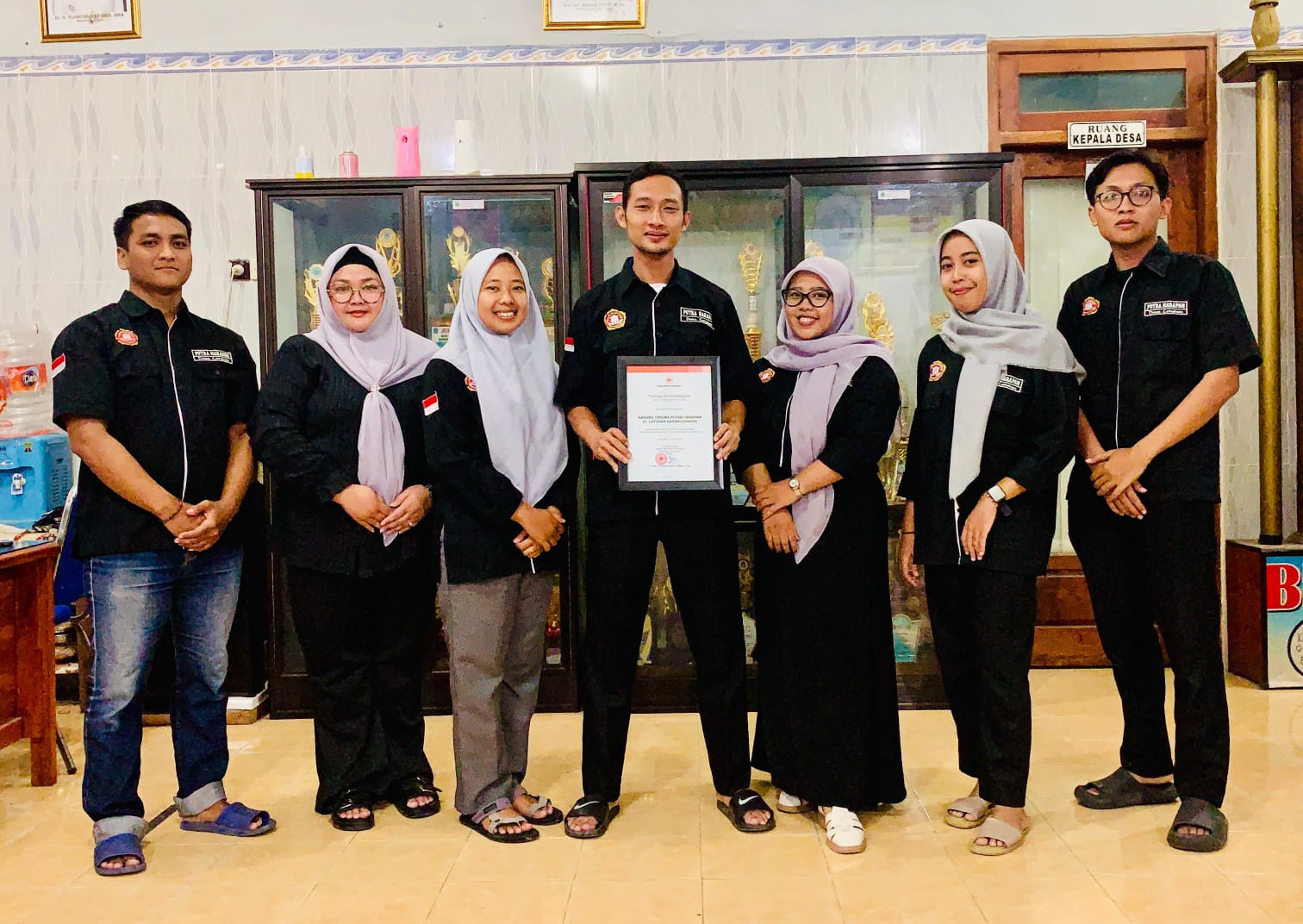 Karang Taruna Putra Harapan Desa Latukan Raih Penghargaan dari PMI Atas Dedikasi Donor Darah