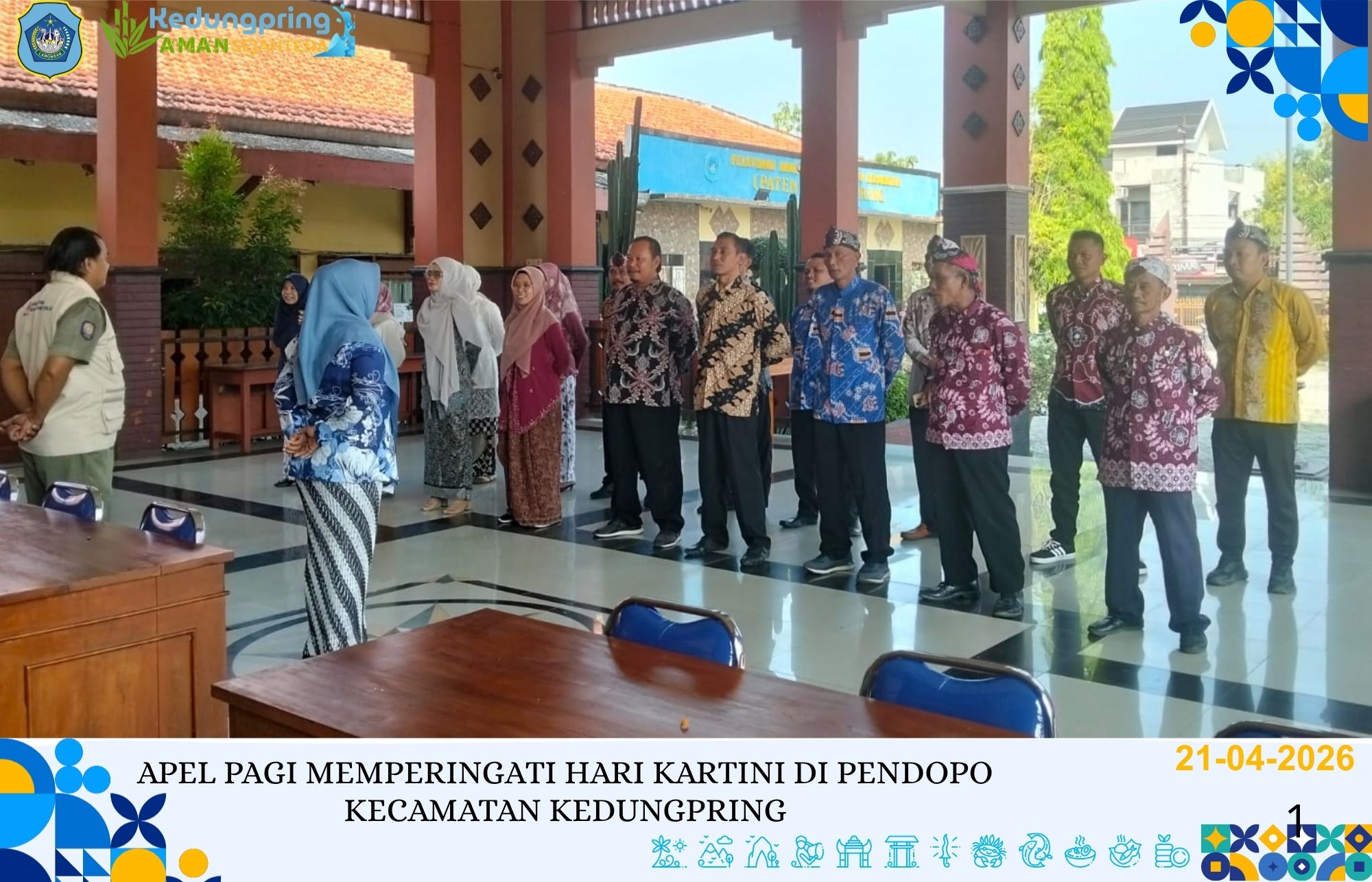 Foto: APEL PAGI MEMPERINGATI HARI KARTINI DI PENDOPO KECAMATAN KEDUNGPRING