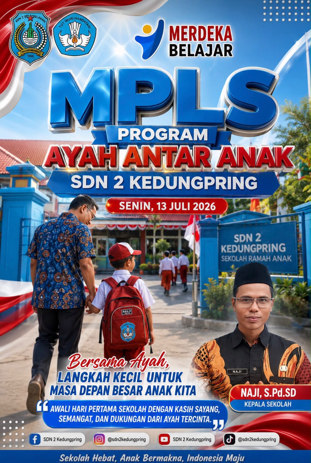 Foto: Ayah Antar Anak SDN 2 Kedungpring