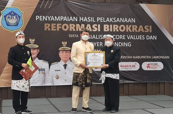 PENYERAHAN HASIL SAKIP