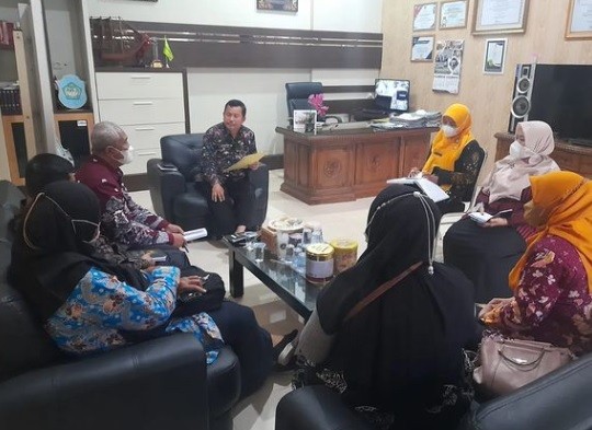 RAPAT IT DZAKIA