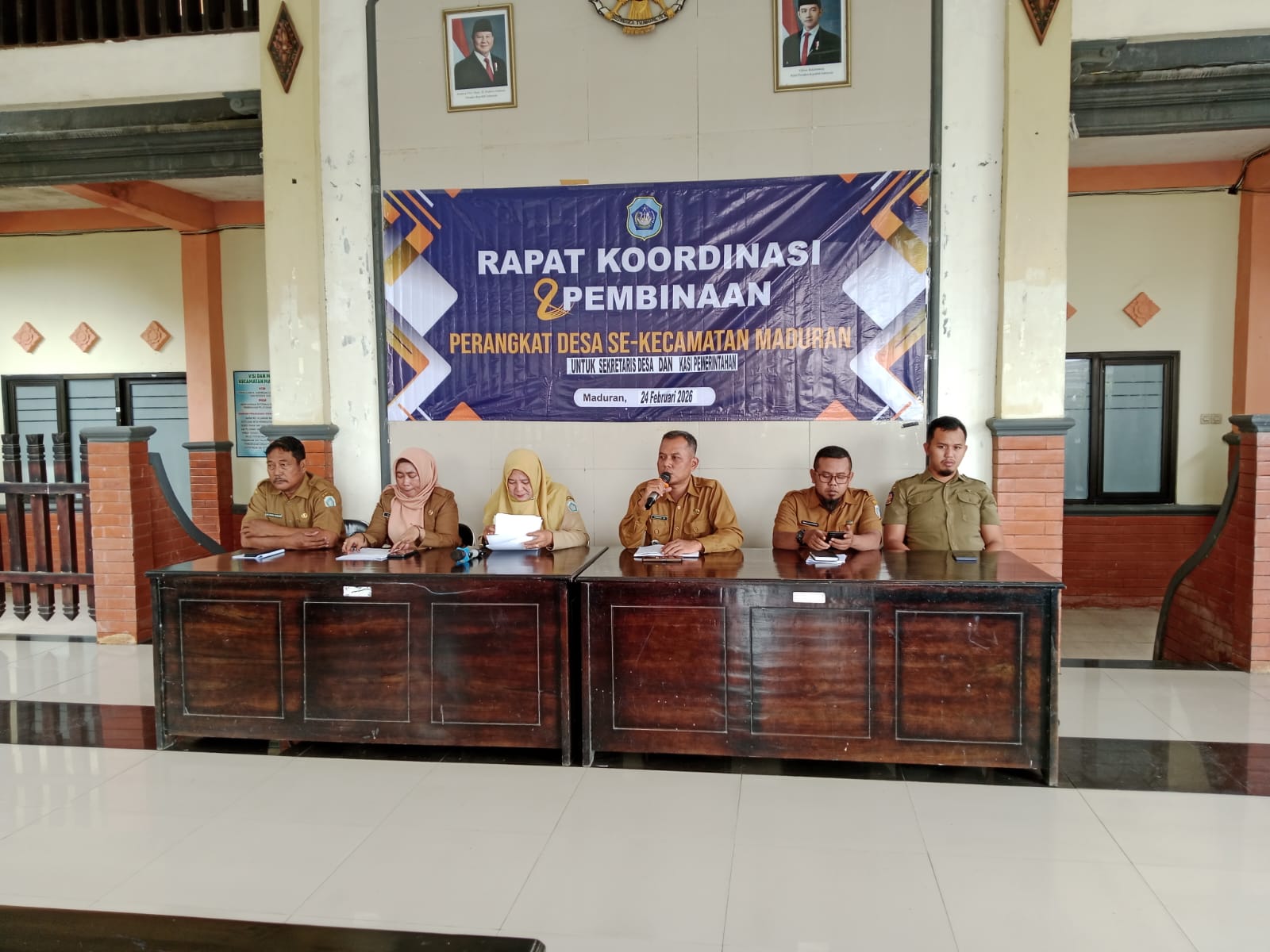 Foto: RAKOOR SEKDES DAN KASIPEM SEKECAMATAN MADURAN