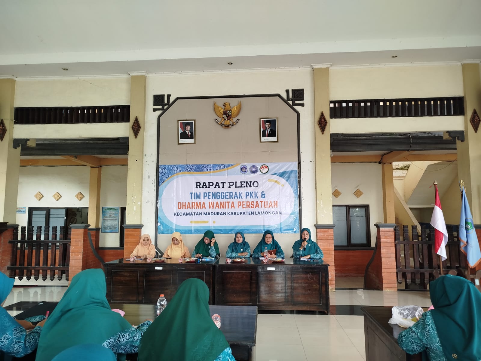 Foto: PLENO TP PKK DAN DARMA WANITA KECAMATAN MADURAN