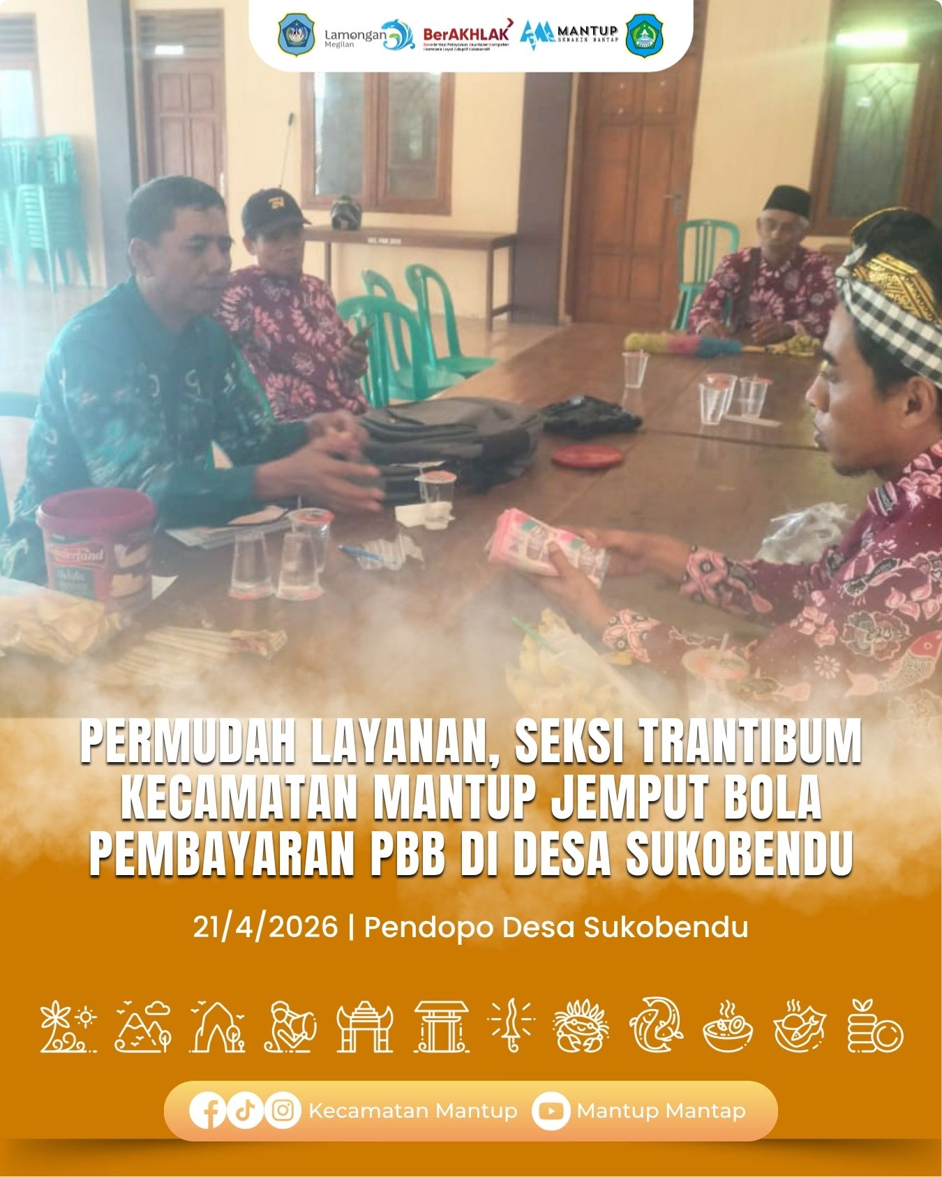 Foto: Permudah Layanan, Seksi Trantibum Kecamatan Mantup Jemput Bola Pembayaran PBB di Desa Sukobendu