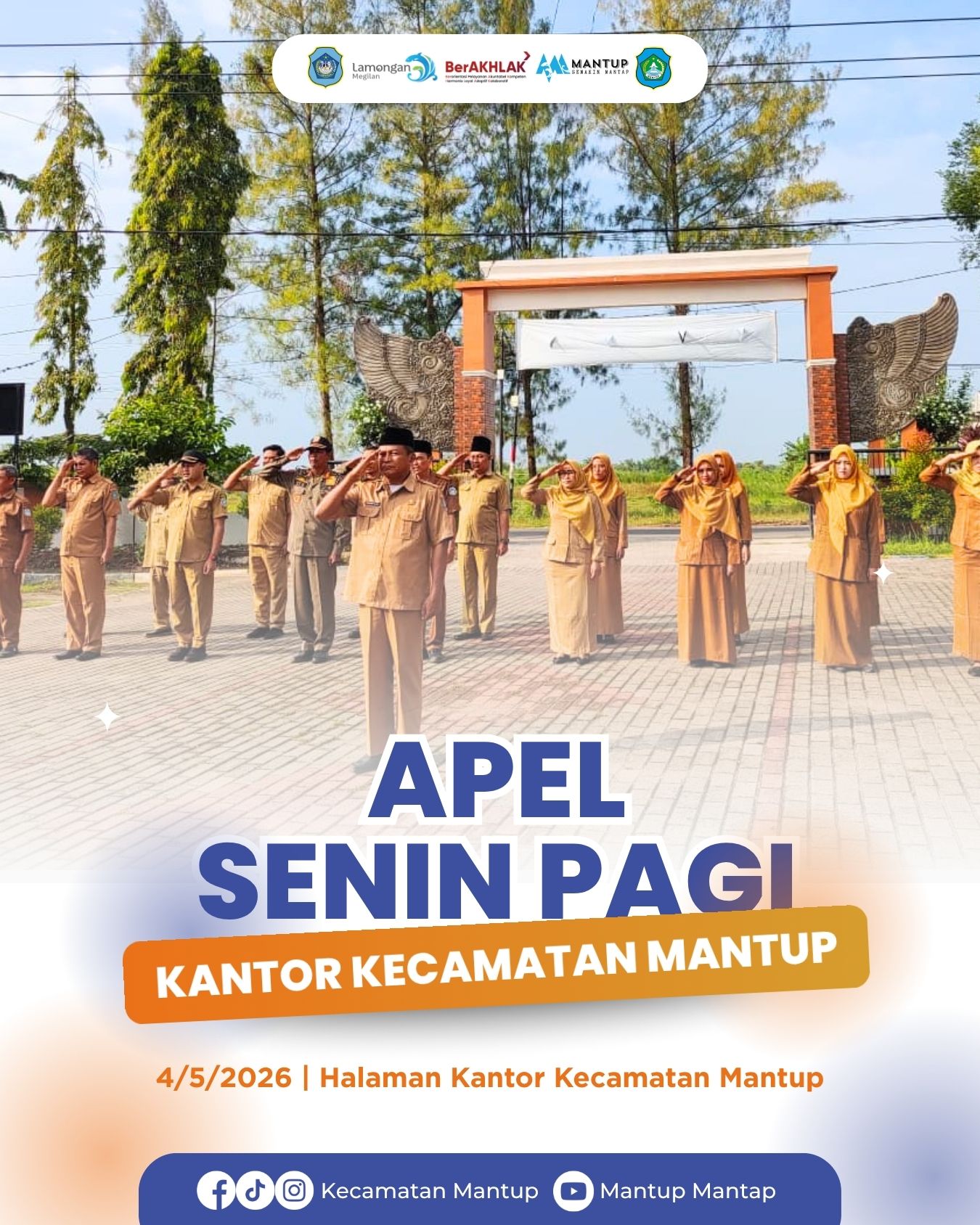 Foto: Apel Senin Pagi, Sekcam Mantup Sampaikan Kebersihan Lingkungan Kecamatan