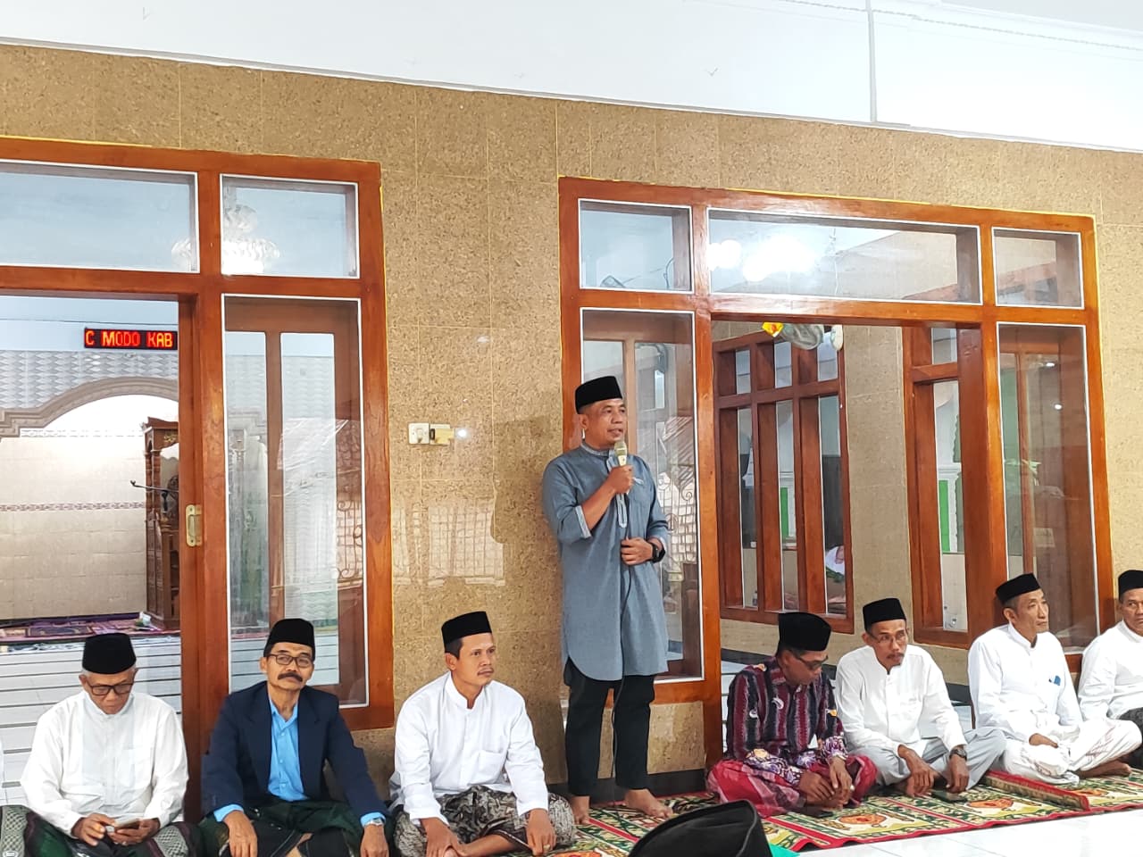 Foto: Safari Ramadhan di Masjid Al- Mujahidin Dusun Nglayut Desa Kedungpengaron Kecamatan Modo