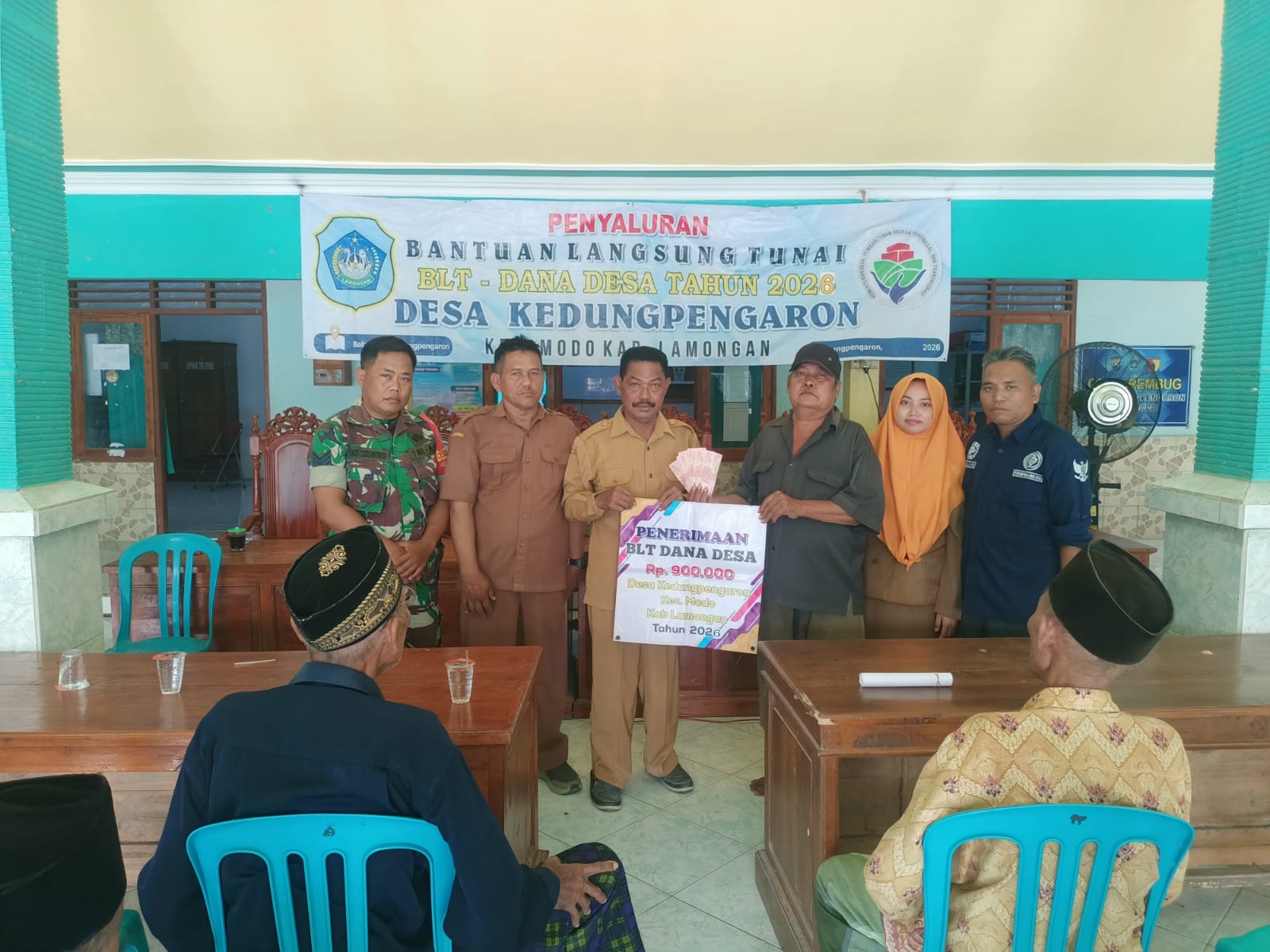 Foto: Penyaluran BLT Dana Desa 2026 Tahap I di Desa Kedungpengaron