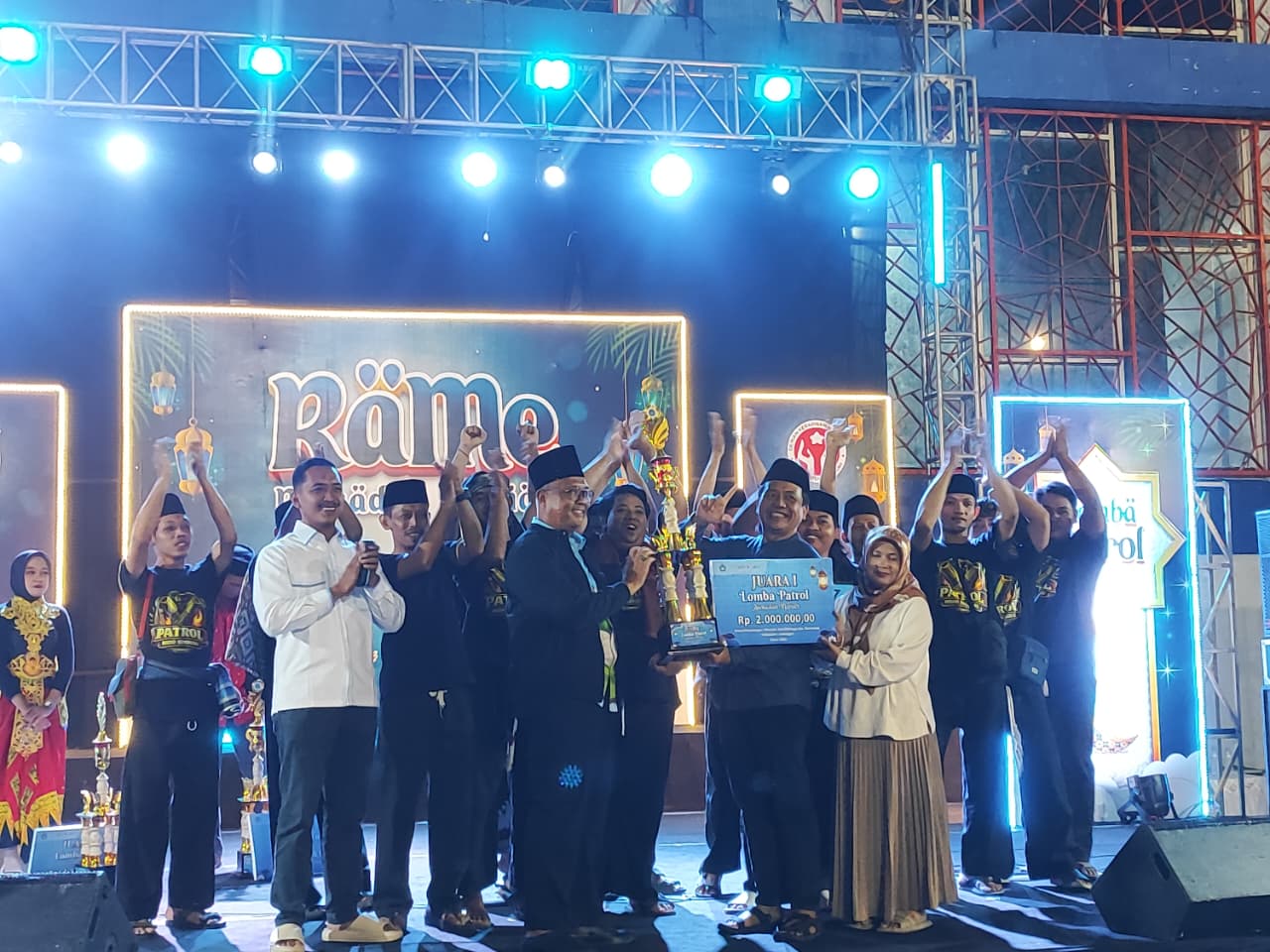 Foto: Kecamatan Modo ikut Berpartisipasi dalam Lomba Patroli Sahur di GOR Sport Center Lamongan