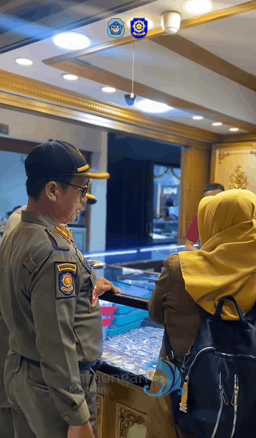 Foto: Satpol PP Lamongan Gelar Operasi Disiplin ASN, 6 Pegawai Terjaring