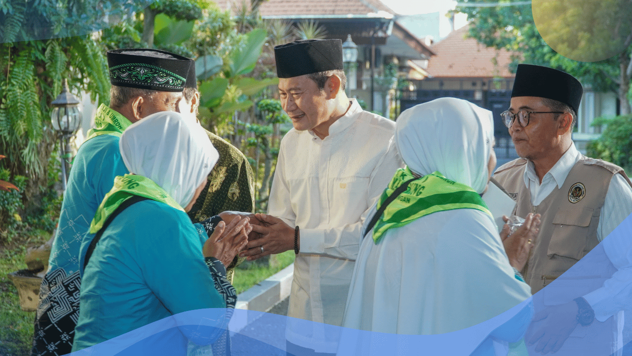 Lima Kloter Jamaah Haji Asal Lamongan Diberangkatkan