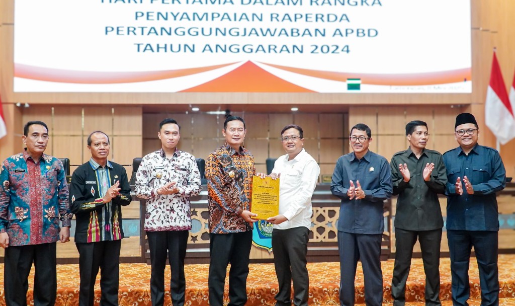 Bupati Yes Sampaikan Raperda Pertanggungjawaban APBD 2024