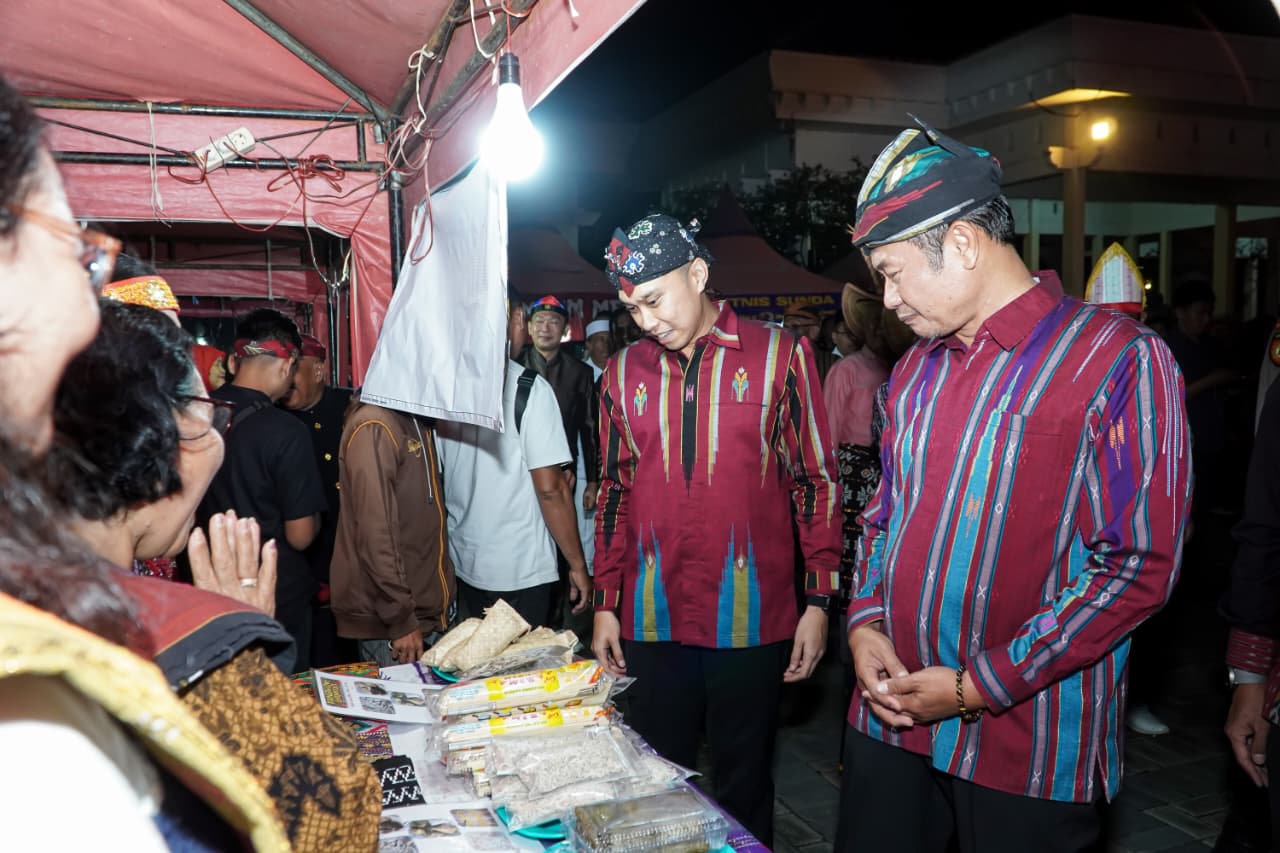Panggung Bhineka Dan Gemilang Perkuat Nasionalisme Hingga Kemajuan UMKM Lamongan