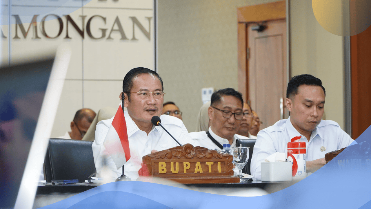 Samakan Persepsi Hadapi Perubahan Pola Kerja, Bupati Yes Pimpin Leaders Brief