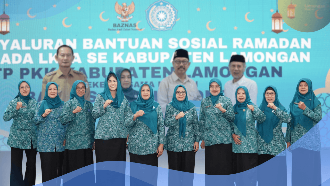 TP PKK Beserta Baznas Lamongan Salurkan Bansos Ramadan pada LKSA