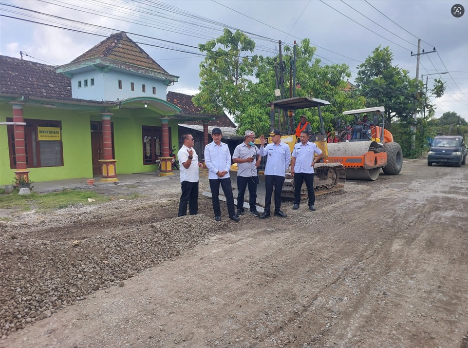 Foto: MONITORING REKONTRUKSI RUAS JALAN SUKODADI - PLEMBON